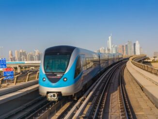 Ein Zug der Dubai Metro