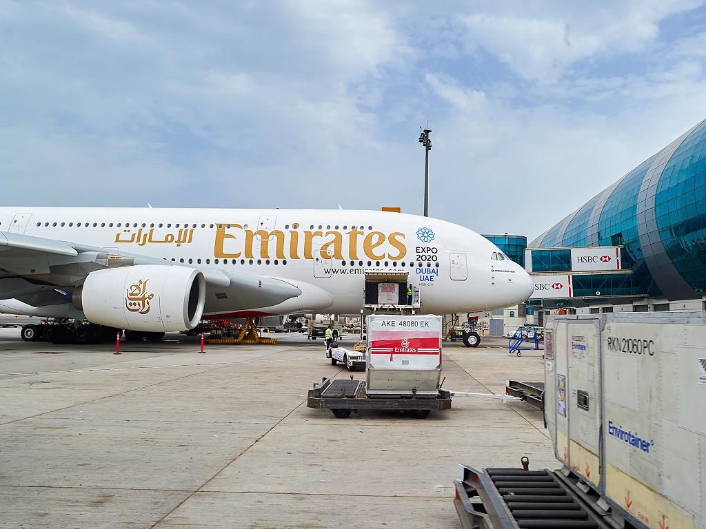 Emirates A380 am Flughafen Dubai