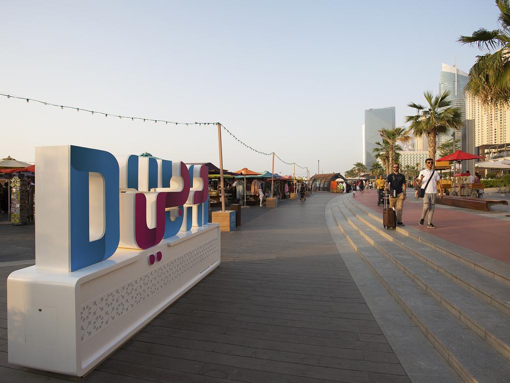Restaurants und Geschäfte bei The Beach