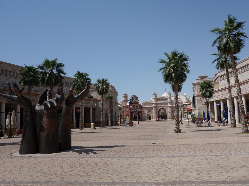 Das India Gate vom Riverland Dubai