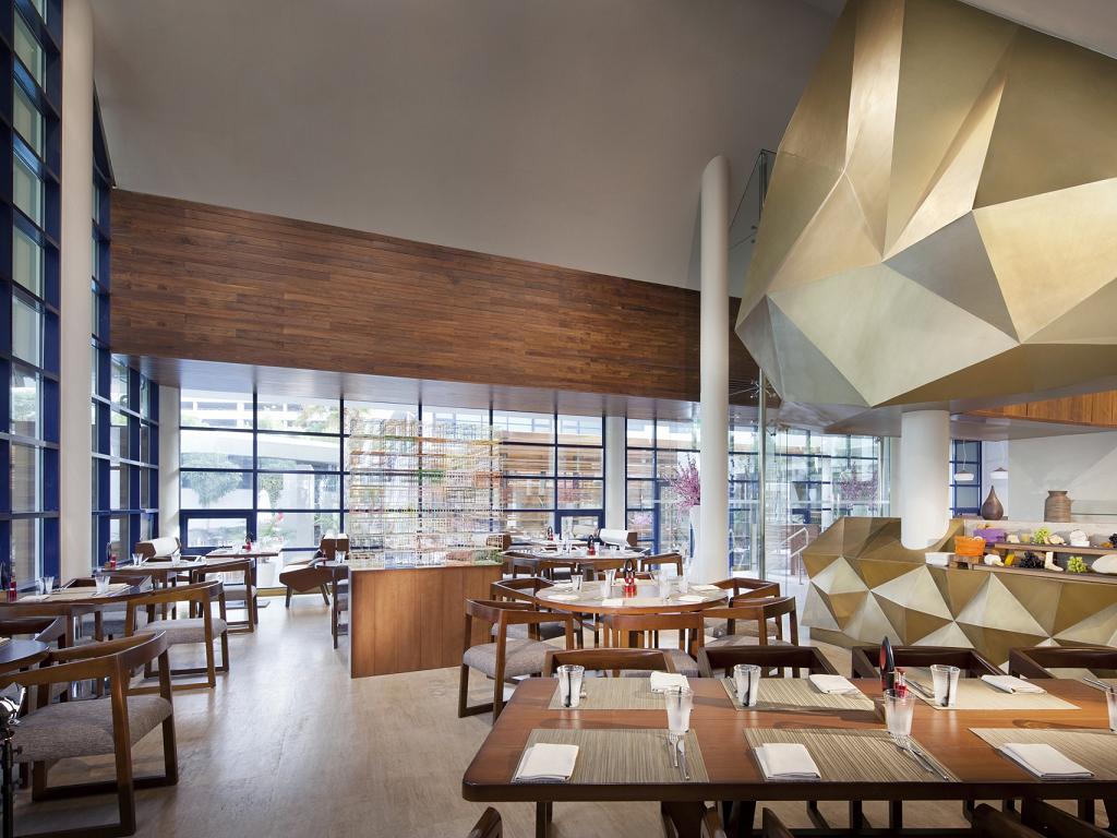 © Jumeirah Creekside Hotel Nomad Restaurant