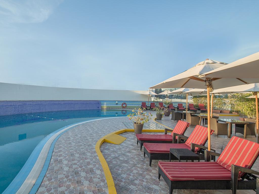 © Holiday Inn Bur Dubai | Pool