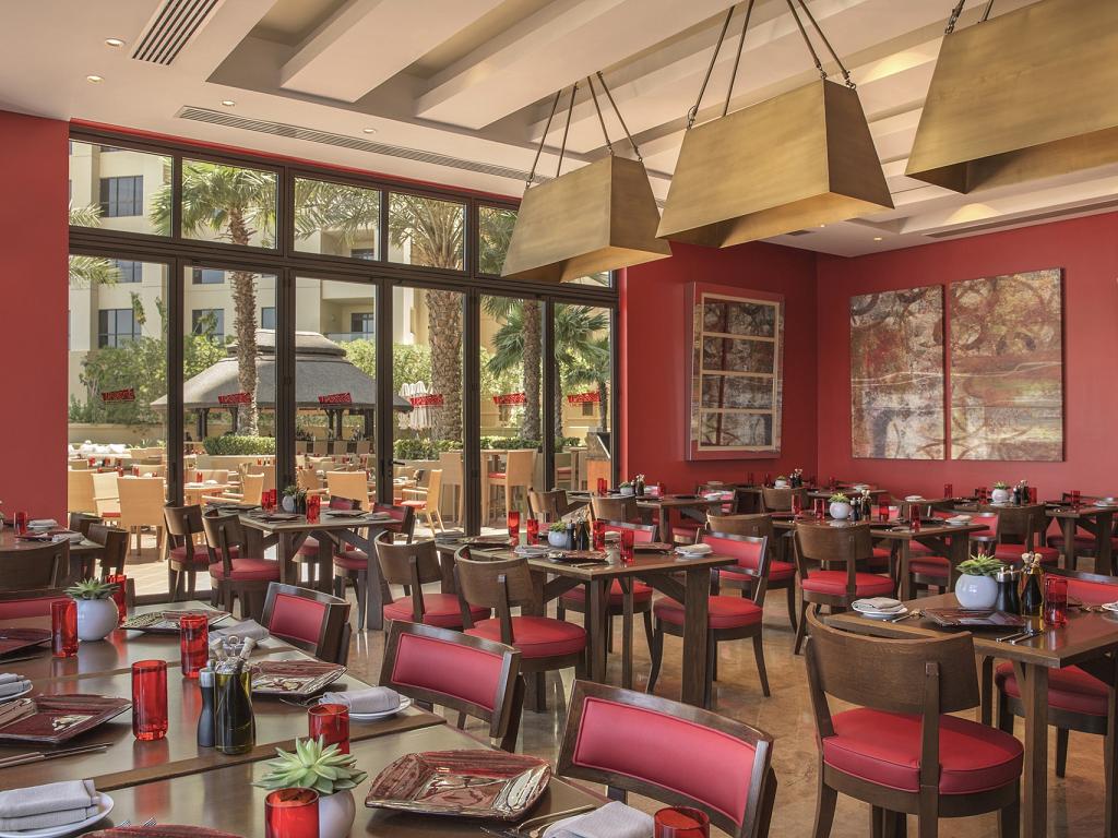 © Amwaj Rotana Jumeirah Beach | Restaurant