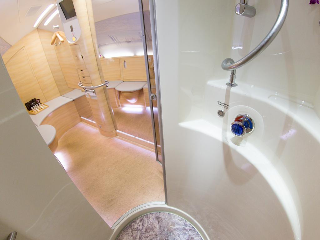 Dusche Emirates A380