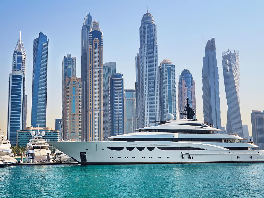 Dubai Marina Yacht